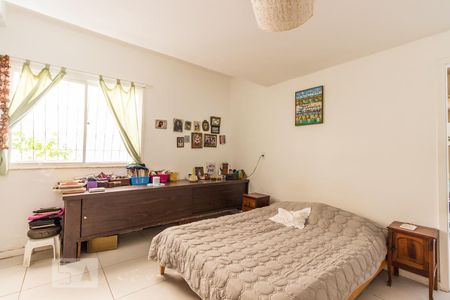 Apartamento à venda com 191m², 4 quartos e 2 vagasSuíte 1