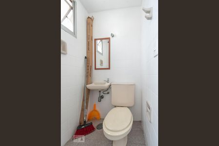 Apartamento à venda com 62m², 3 quartos e 1 vaga Apartamento à venda com 62m², 3 quartos e 1 vagaBanheiro de serviço