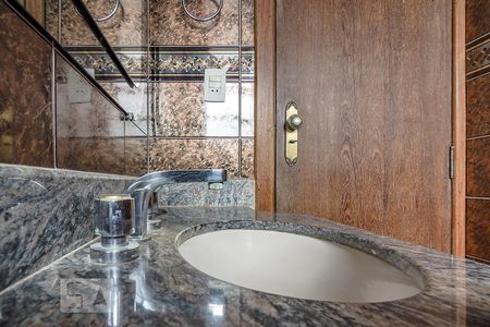 Apartamento à venda com 180m², 5 quartos e 4 vagasSuite do Quarto 3