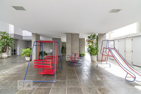 Apartamento à venda com 180m², 5 quartos e 4 vagasPlayground