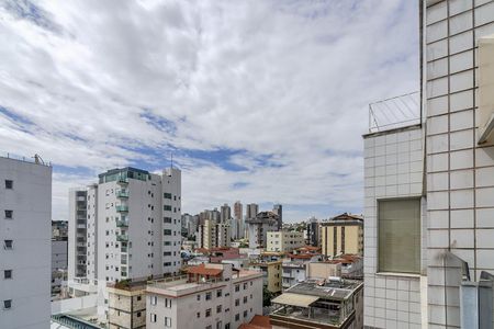 Apartamento à venda com 180m², 5 quartos e 4 vagasVista