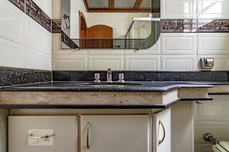 Apartamento à venda com 180m², 5 quartos e 4 vagasBanheiro