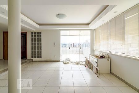 Apartamento à venda com 180m², 5 quartos e 4 vagasSala da Cobertura