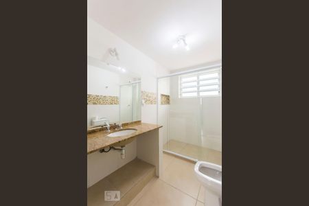 Banheiro de apartamento para alugar com 3 quartos, 98m² em Vila Olímpia, São Paulo