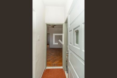 Corredor de apartamento para alugar com 1 quarto, 70m² em Irajá, Rio de Janeiro