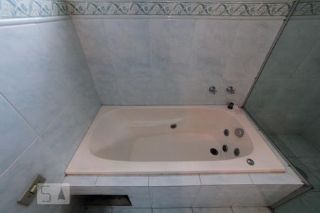 Casa à venda com 150m², 3 quartos e 2 vagasSuíte