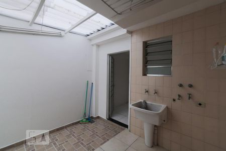 Casa à venda com 150m², 3 quartos e 2 vagasÁrea de Serviço