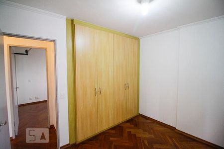 Apartamento para alugar com 117m², 3 quartos e 2 vagasQuarto 2