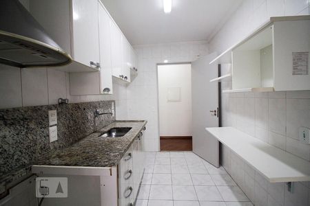Apartamento para alugar com 117m², 3 quartos e 2 vagasCozinha