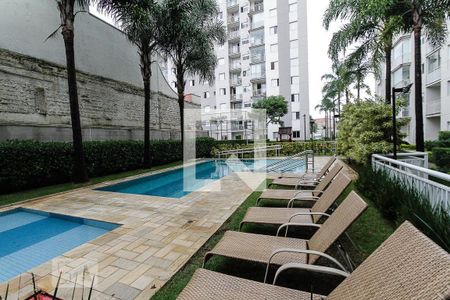 Apartamento à venda com 61m², 2 quartos e 1 vaga Apartamento à venda com 61m², 2 quartos e 1 vagaÁrea comum - Piscina