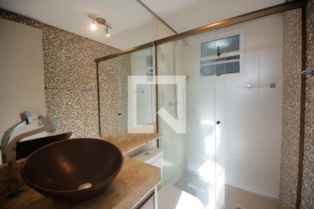 Apartamento à venda com 61m², 2 quartos e 1 vaga Apartamento à venda com 61m², 2 quartos e 1 vagaBanheiro