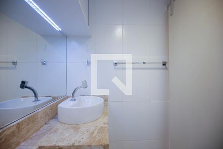 Apartamento à venda com 61m², 2 quartos e 1 vaga Apartamento à venda com 61m², 2 quartos e 1 vagaBanheiro Suíte
