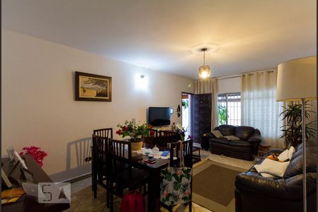 Sala de casa para alugar com 2 quartos, 120m² em Jardim Oriental, São Paulo