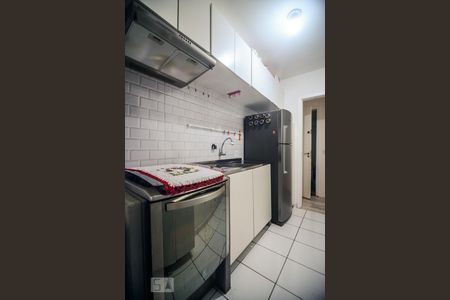 Cozinha de kitnet/studio à venda com 1 quarto, 35m² em Quinta da Paineira, São Paulo