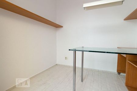 Casa para alugar com 120m², 2 quartos e 1 vagaEscritório