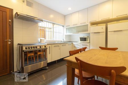 Casa para alugar com 120m², 2 quartos e 1 vagaCozinha