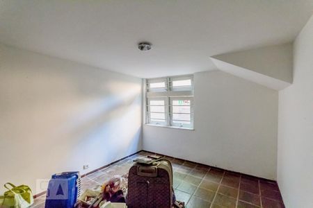 Casa à venda com 463m², 6 quartos e 6 vagas Casa à venda com 463m², 6 quartos e 6 vagasQuarto 4