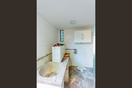 Casa à venda com 463m², 6 quartos e 6 vagas Casa à venda com 463m², 6 quartos e 6 vagasÁrea de serviço