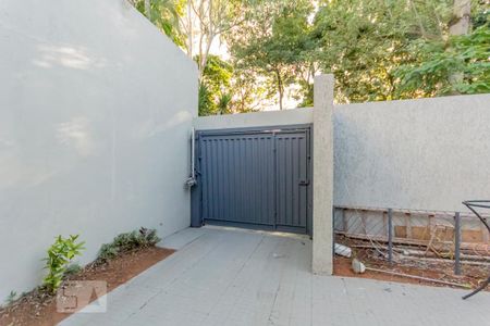 Casa à venda com 463m², 6 quartos e 6 vagas Casa à venda com 463m², 6 quartos e 6 vagasGaragem