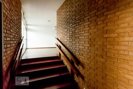 Casa à venda com 463m², 6 quartos e 6 vagas Casa à venda com 463m², 6 quartos e 6 vagasSalaSala