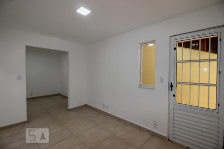 Sala de apartamento para alugar com 2 quartos, 45m² em Camorim, Rio de Janeiro