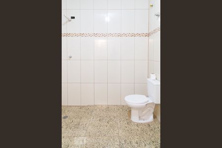 Casa à venda com 282m², 4 quartos e 4 vagasBanheiro