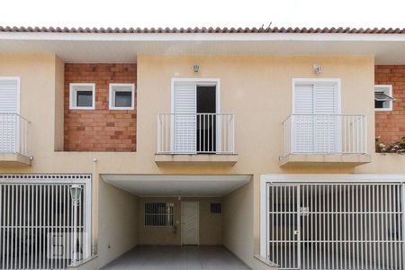 Casa de condomínio para alugar com 96m², 3 quartos e 2 vagasFachada