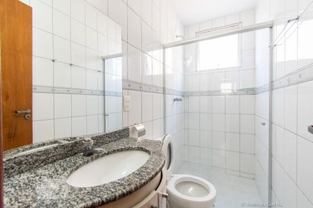 Apartamento para alugar com 70m², 3 quartos e 2 vagasBanheiro social