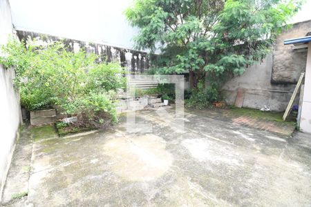 Casa à venda com 120m², 3 quartos e 4 vagasQuintal