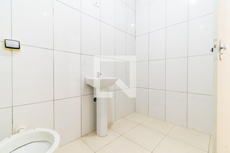 Casa para alugar com 168m², 3 quartos e 2 vagas Casa para alugar com 168m², 3 quartos e 2 vagasBanheiro Social