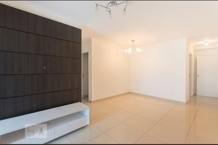 Sala de apartamento para alugar com 2 quartos, 76m² em Vila Olímpia, São Paulo