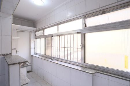Apartamento à venda com 100m², 4 quartos e 1 vaga Apartamento à venda com 100m², 4 quartos e 1 vagaLavanderia