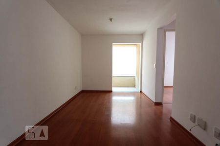 sala de apartamento para alugar com 2 quartos, 57m² em Paraisópolis, São Paulo