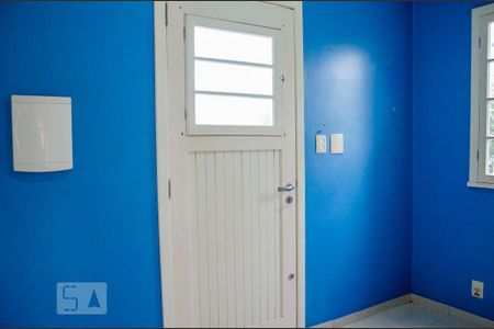 Sala de casa à venda com 1 quarto, 100m² em São José, Canoas