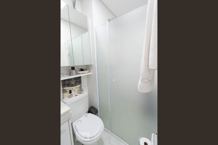 Banheiro de kitnet/studio para alugar com 1 quarto, 37m² em Vila Cordeiro, São Paulo