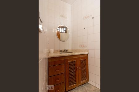 Casa à venda com 457m², 4 quartos e 8 vagasBanheiro Social 2