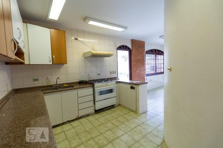 Casa à venda com 457m², 4 quartos e 8 vagasCozinha