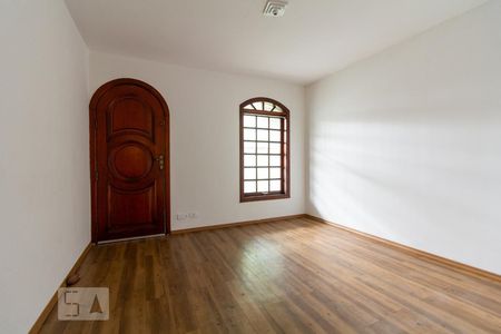 Sala de TV de casa à venda com 4 quartos, 395m² em Vila Tiradentes, São Paulo