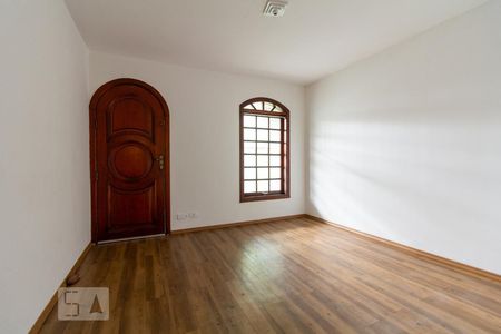 Sala de TV de casa à venda com 4 quartos, 457m² em Vila Tiradentes, São Paulo