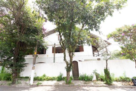 Casa à venda com 457m², 4 quartos e 8 vagasFachada