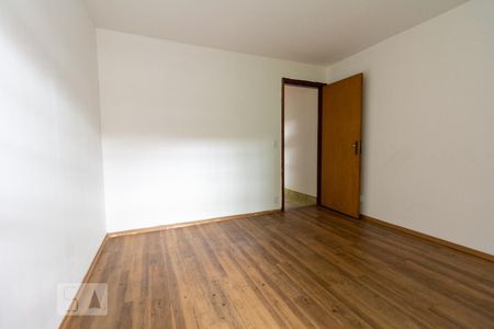 Sala de TV de casa à venda com 4 quartos, 457m² em Vila Tiradentes, São Paulo