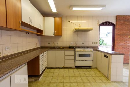 Casa à venda com 457m², 4 quartos e 8 vagasCozinha