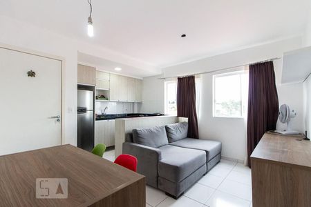 Sala de apartamento para alugar com 1 quarto, 35m² em Cajuru, Curitiba
