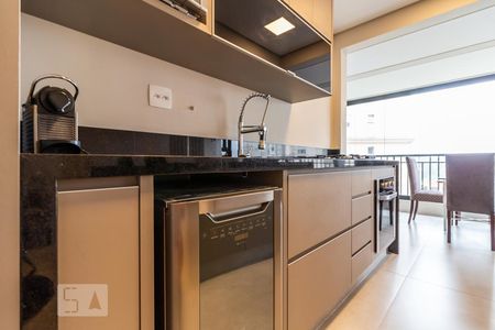 Cozinha de apartamento à venda com 2 quartos, 90m² em Alphaville Empresarial, Barueri