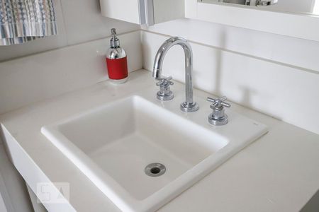 Banheiro de kitnet/studio para alugar com 1 quarto, 35m² em Campos Elíseos, São Paulo