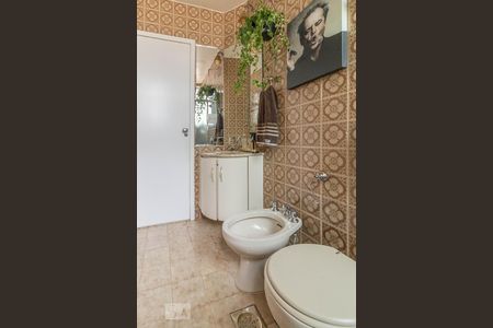 Apartamento à venda com 119m², 3 quartos e 2 vagasBanheiro 