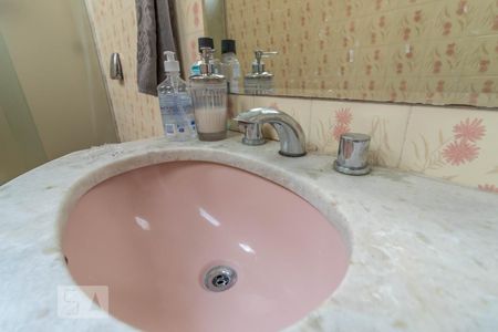 Apartamento à venda com 119m², 3 quartos e 2 vagasBanheiro da Suíte