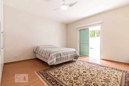 Casa à venda com 450m², 4 quartos e 6 vagas Casa à venda com 450m², 4 quartos e 6 vagasSuíte 3