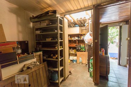 Casa à venda com 252m², 3 quartos e 4 vagas Casa à venda com 252m², 3 quartos e 4 vagasDepósito no quiosque