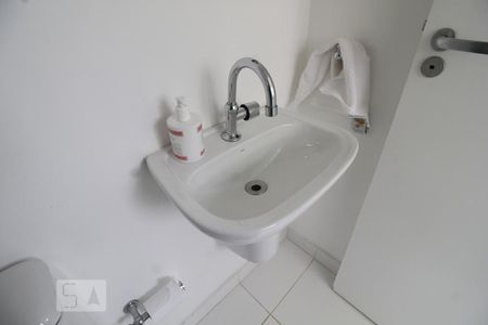 Pia de apartamento à venda com 2 quartos, 96m² em Morumbi, São Paulo
